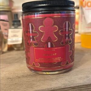 Bath & Body Works Holiday Candle - Festive Red